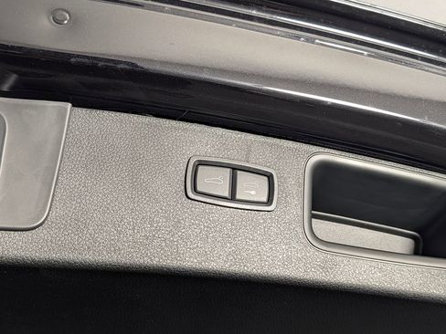 New 2026 Porsche Macan Turbo AWD/4WD image 18