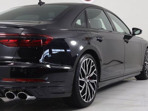 Used 2025 Audi S8 image 86