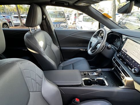 Certified 2024 Lexus RX 350 Premium w/ Accessory Package (K3) image 45