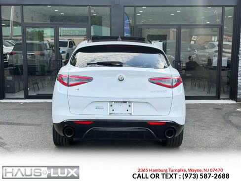 Used 2024 Alfa Romeo Stelvio Veloce AWD/4WD image 20