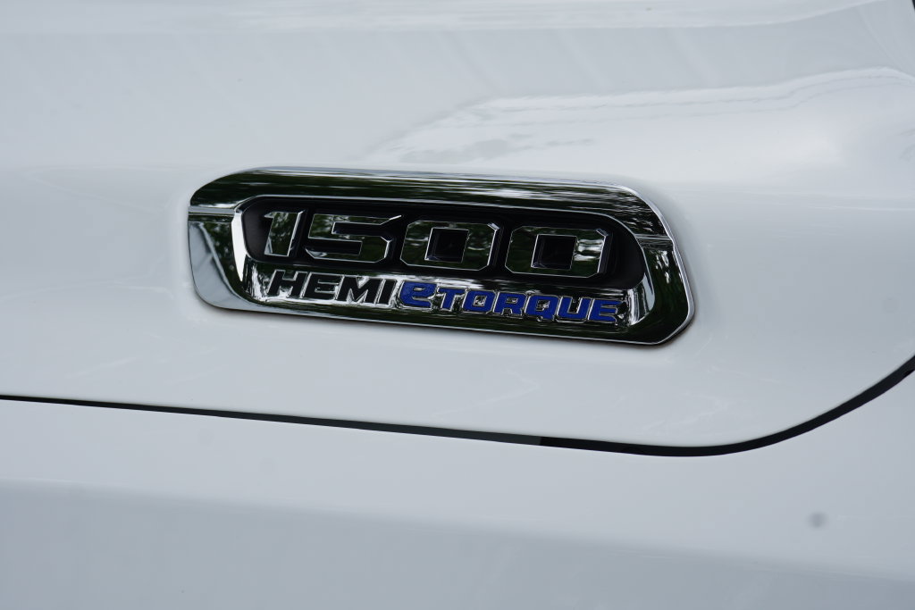 Used 2023 RAM 1500 Big Horn AWD/4WD image 9