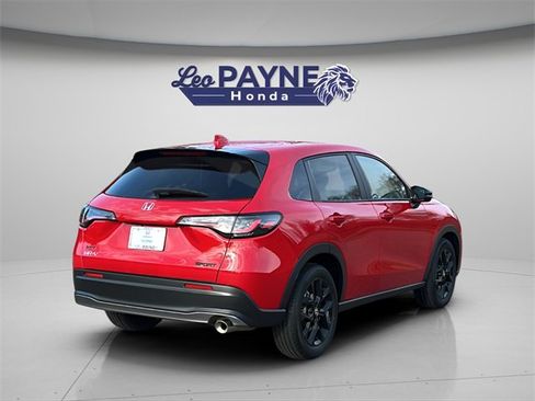 Certified 2025 Honda HR-V Sport image 10