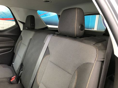 Used 2018 Chevrolet Traverse LS FWD image 13
