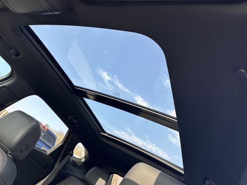 Used 2023 Chevrolet Blazer RS w/ Driver Confidence II Package image 32