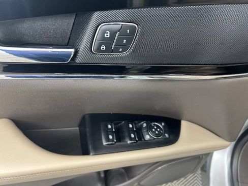 Certified 2022 Lincoln Nautilus Reserve AWD/4WD image 13