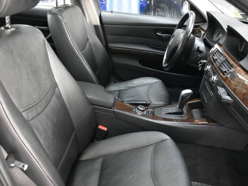 Used 2011 BMW 328i xDrive Sedan AWD/4WD image 29