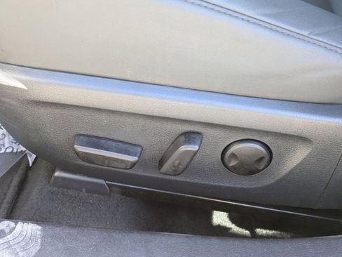 Used 2025 MAZDA MAZDA3 s image 6