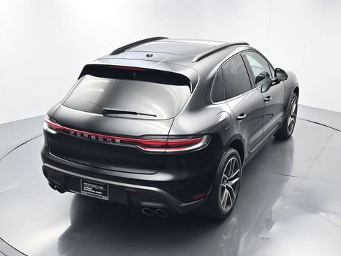 Certified 2026 Porsche Macan AWD/4WD image 39