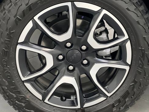 Used 2024 Jeep Compass Trailhawk image 59