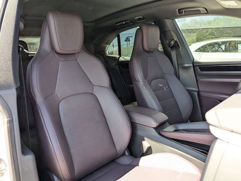 New 2025 Porsche Macan 4S Electric image 23