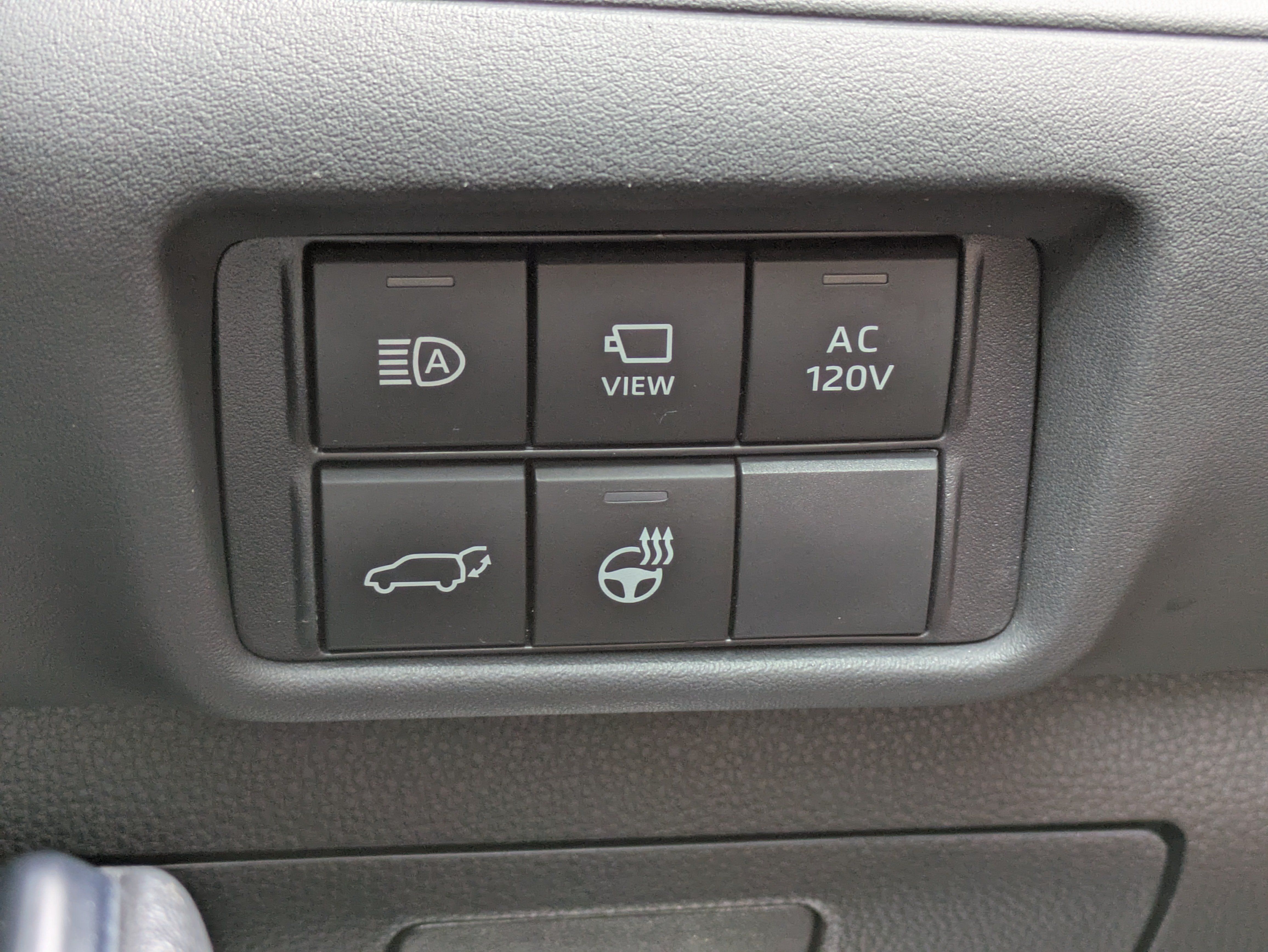 Used 2024 Toyota Highlander Limited AWD/4WD image 23