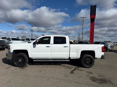 Used 2017 Chevrolet Silverado 2500 LTZ image 6