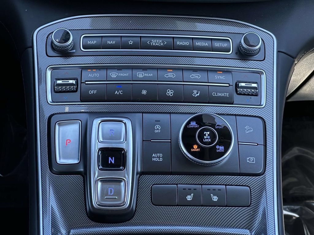 Certified 2023 Hyundai Santa Fe SEL w/ Premium Package AWD/4WD image 19