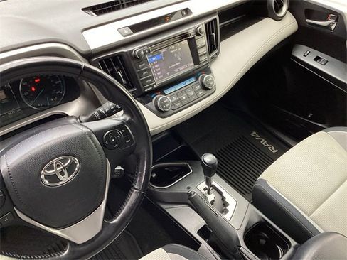Used 2016 Toyota RAV4 XLE image 23