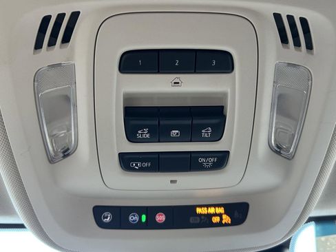 Used 2023 Buick Envision Avenir image 21