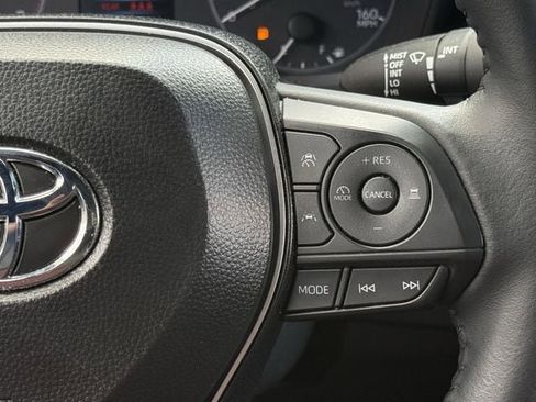 Used 2025 Toyota Corolla SE image 15