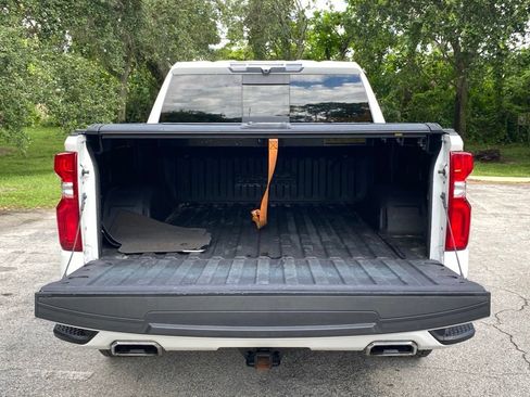 Used 2024 Chevrolet Silverado 1500 High Country AWD/4WD image 16