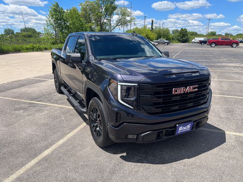 Used 2025 GMC Sierra 1500 Elevation AWD/4WD image 8