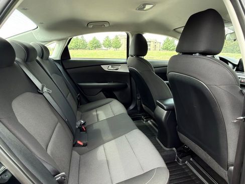 Used 2024 Kia Forte LXS FWD image 28