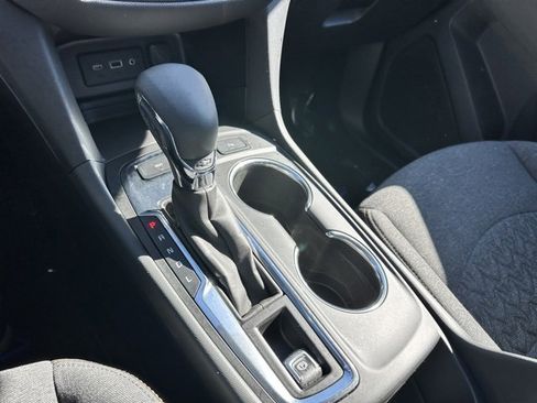 Used 2022 Chevrolet Equinox LT image 15