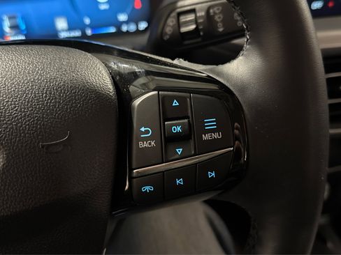 Used 2025 Ford Escape Platinum image 26