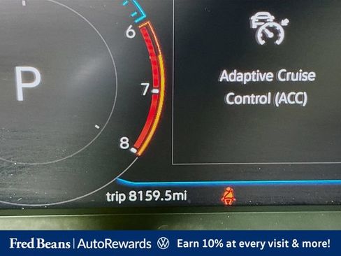 Used 2023 Volkswagen Taos SEL AWD/4WD image 16