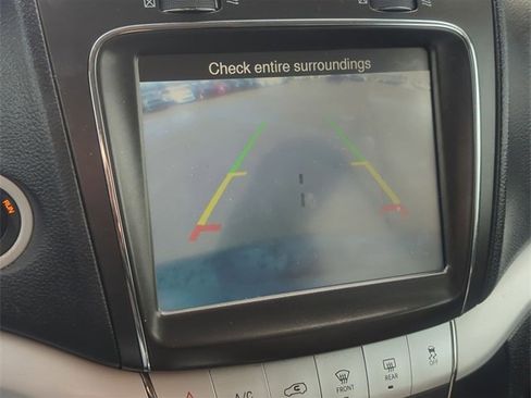 Used 2019 Dodge Journey GT image 18