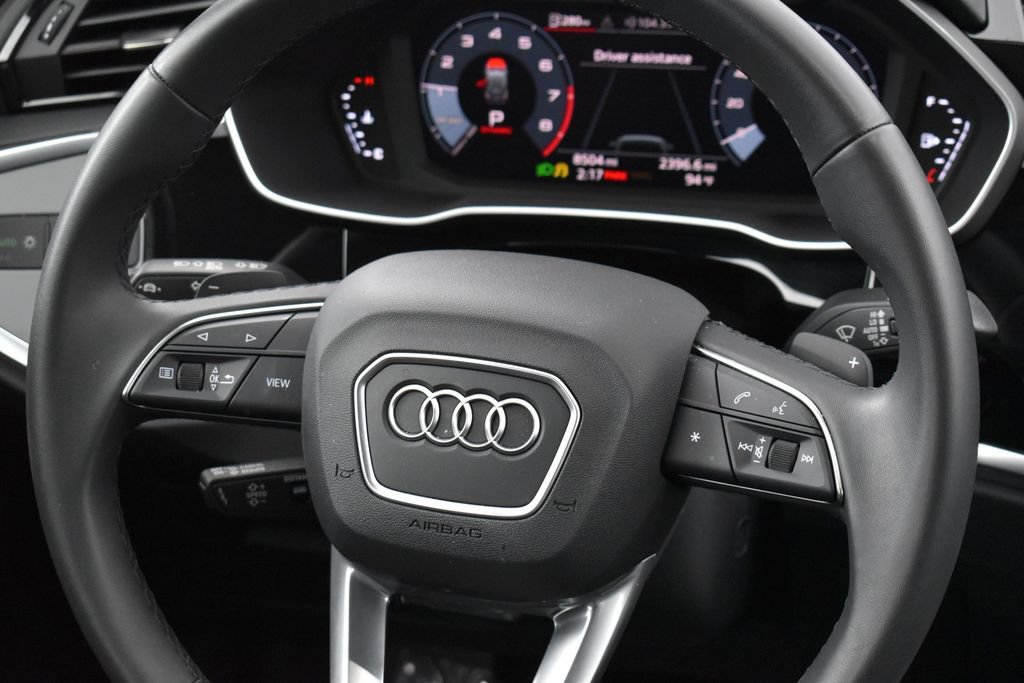 Used 2025 Audi Q3 2.0T Premium w/ Convenience Package AWD/4WD image 14