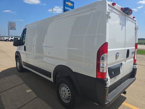 Used 2025 RAM ProMaster 1500 w/ Safety Group FWD image 14