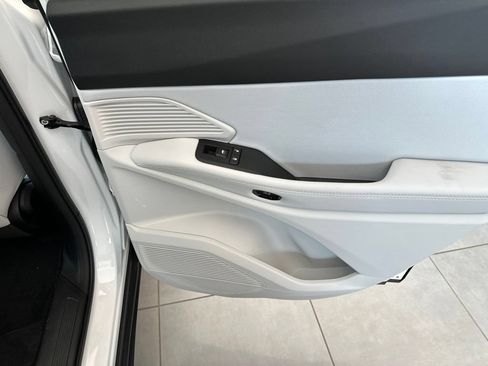 New 2026 Jeep Cherokee Laredo AWD/4WD image 15