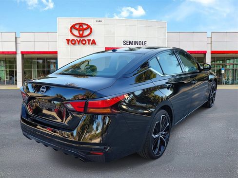 Used 2025 Nissan Altima 2.5 SR image 3