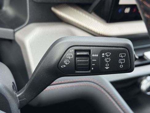 Used 2025 Ford Explorer Active image 23