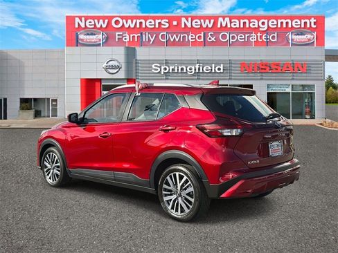 Certified 2023 Nissan Kicks SV image 6