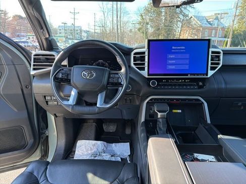 Used 2024 Toyota Sequoia Platinum image 17