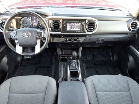Used 2016 Toyota Tacoma SR5 image 15