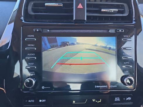 Used 2022 Toyota Prius Prime LE image 16