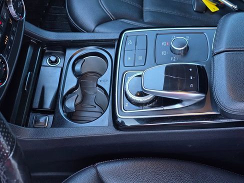 Used 2019 Mercedes-Benz GLE 400 4MATIC image 22