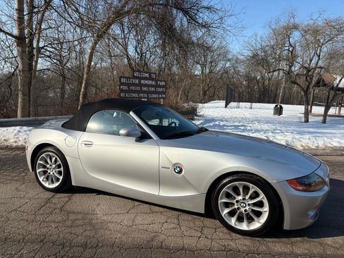 Used 2004 BMW Z4 2.5i image 10