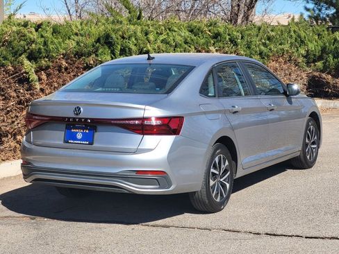 Used 2025 Volkswagen Jetta S image 5