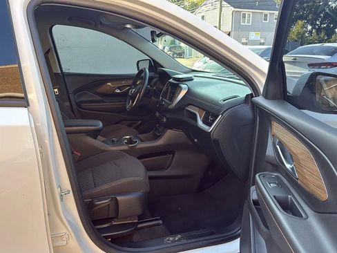 Used 2018 GMC Terrain SLE FWD image 25
