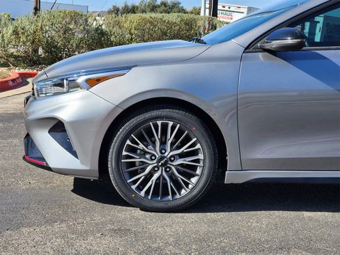 Certified 2022 Kia Forte GT-Line image 9