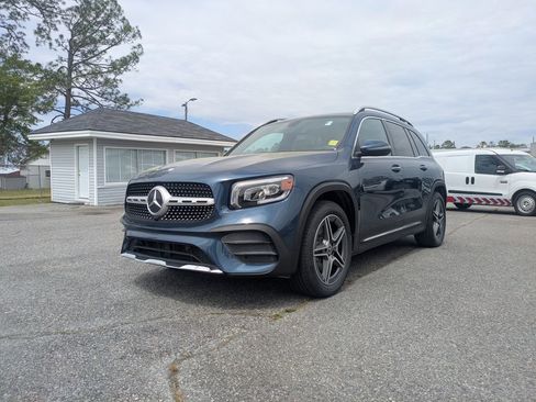 Used 2021 Mercedes-Benz GLB 250 image 8