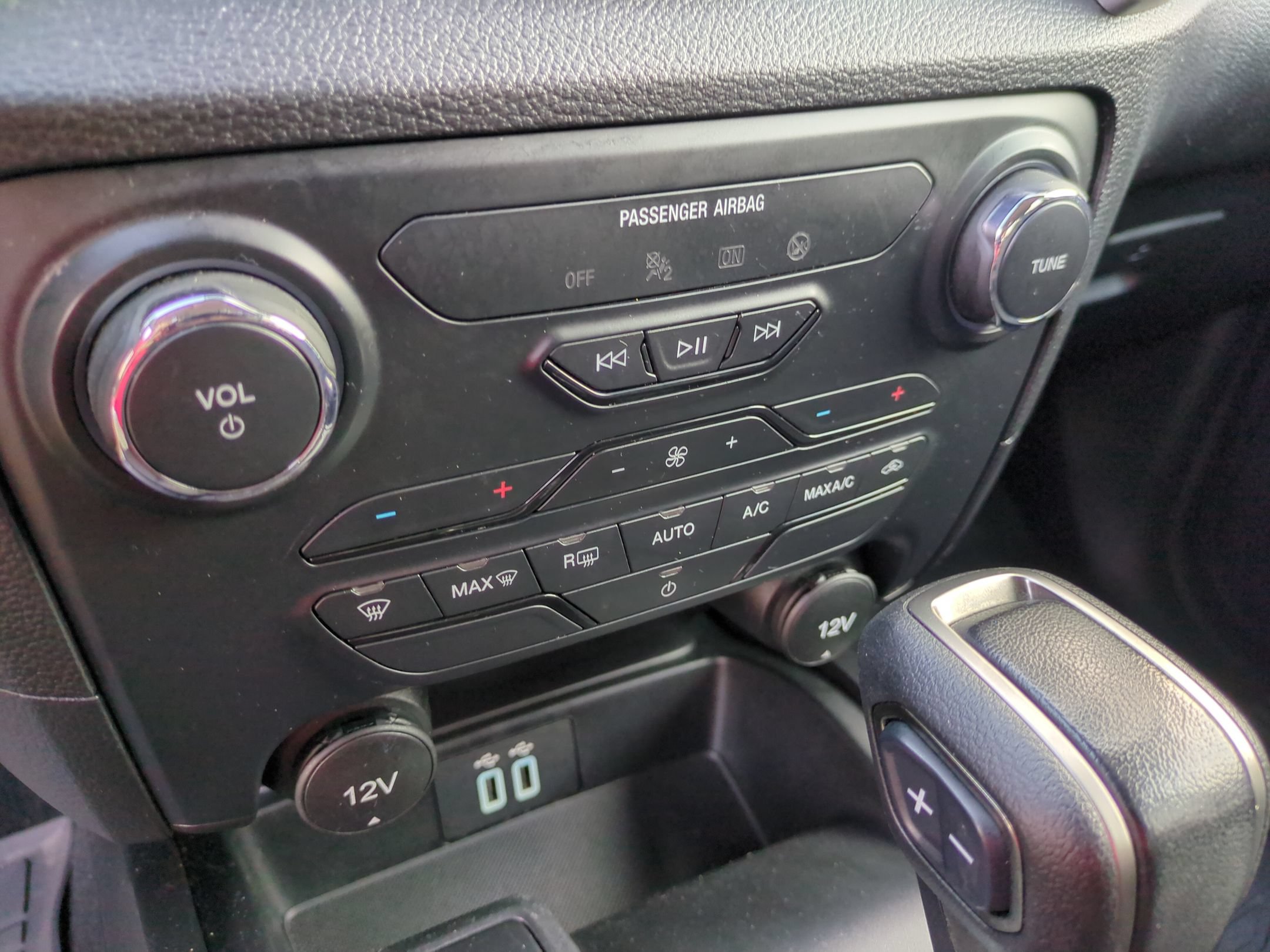 Used 2023 Ford Ranger XLT w/ Equipment Group 301A Mid AWD/4WD image 25