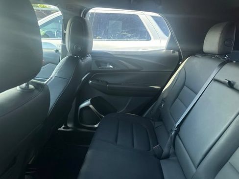 Used 2024 Chevrolet TrailBlazer RS FWD image 20