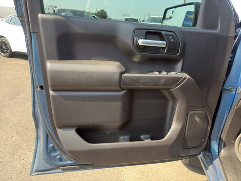 Used 2024 Chevrolet Silverado 1500 Custom Trail Boss AWD/4WD image 18