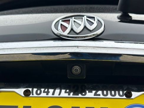 Used 2021 Buick Enclave Essence w/ Sport Touring Edition image 17