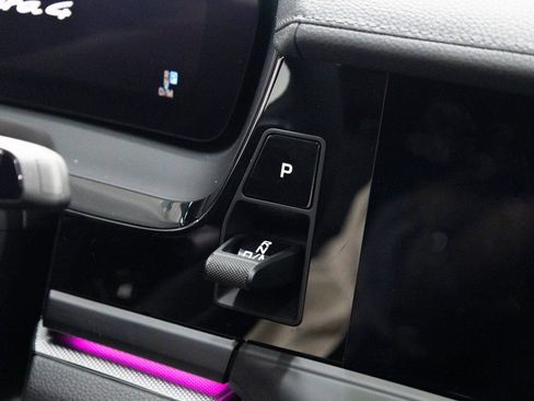 New 2025 Porsche Panamera 4 AWD/4WD image 19