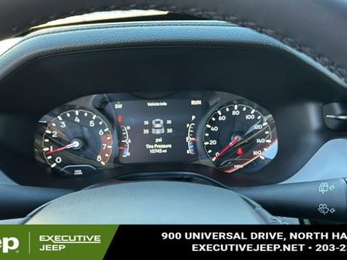 Used 2024 Jeep Compass Limited image 13