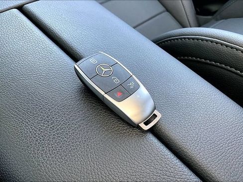 Certified 2024 Mercedes-Benz GLE 350 4MATIC image 38