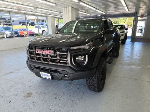 New 2024 GMC Canyon AT4X w/ AT4X AEV Edition image 3
